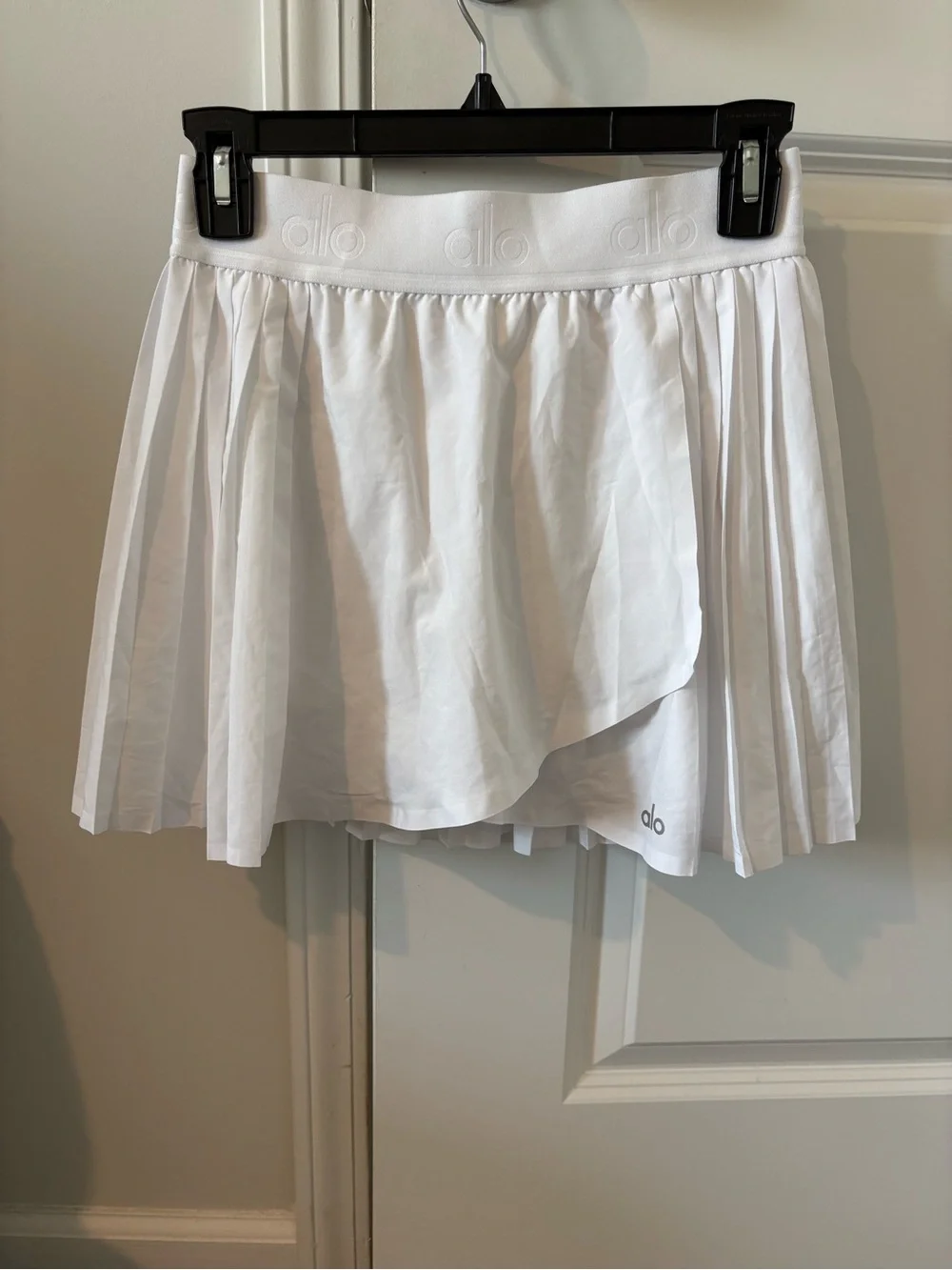 ALO Yoga Aces White Pleated Wrap Tennis Skirt Small Athletic Skirt